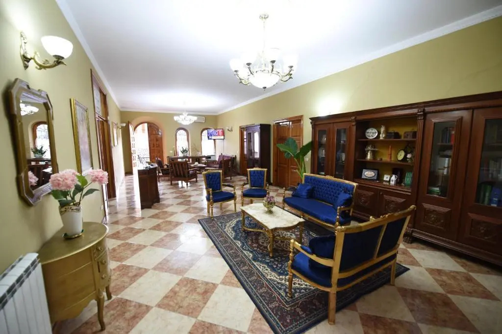 Photo - Rose Garden Hotel