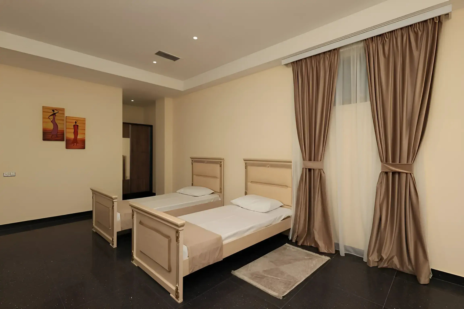 Foto - New Continental Hotel