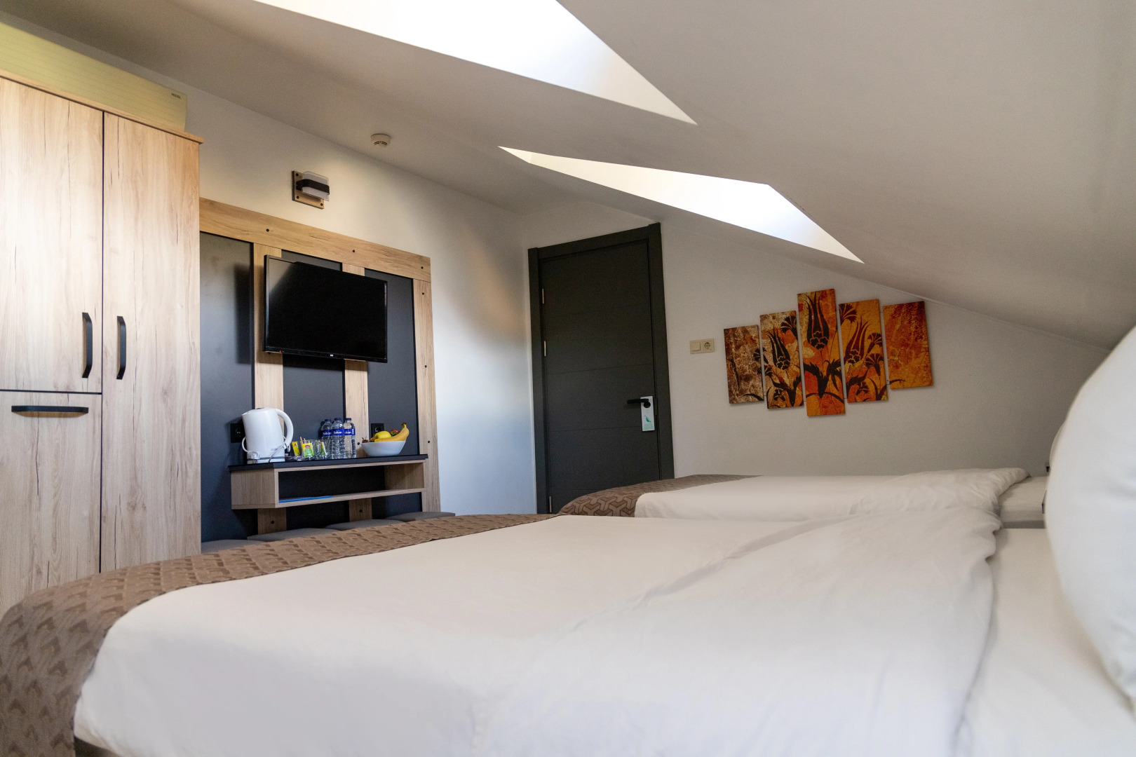 Photo - Galley Hotel