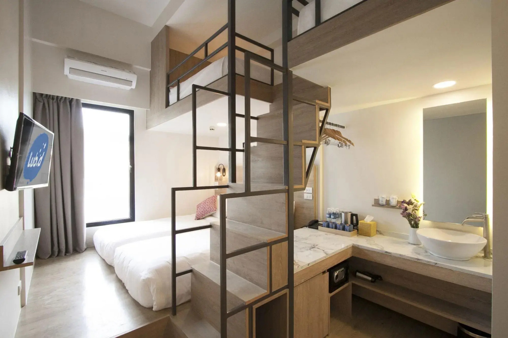 Foto - Lub d Manila Makati - Central Makati, Near Nightlife