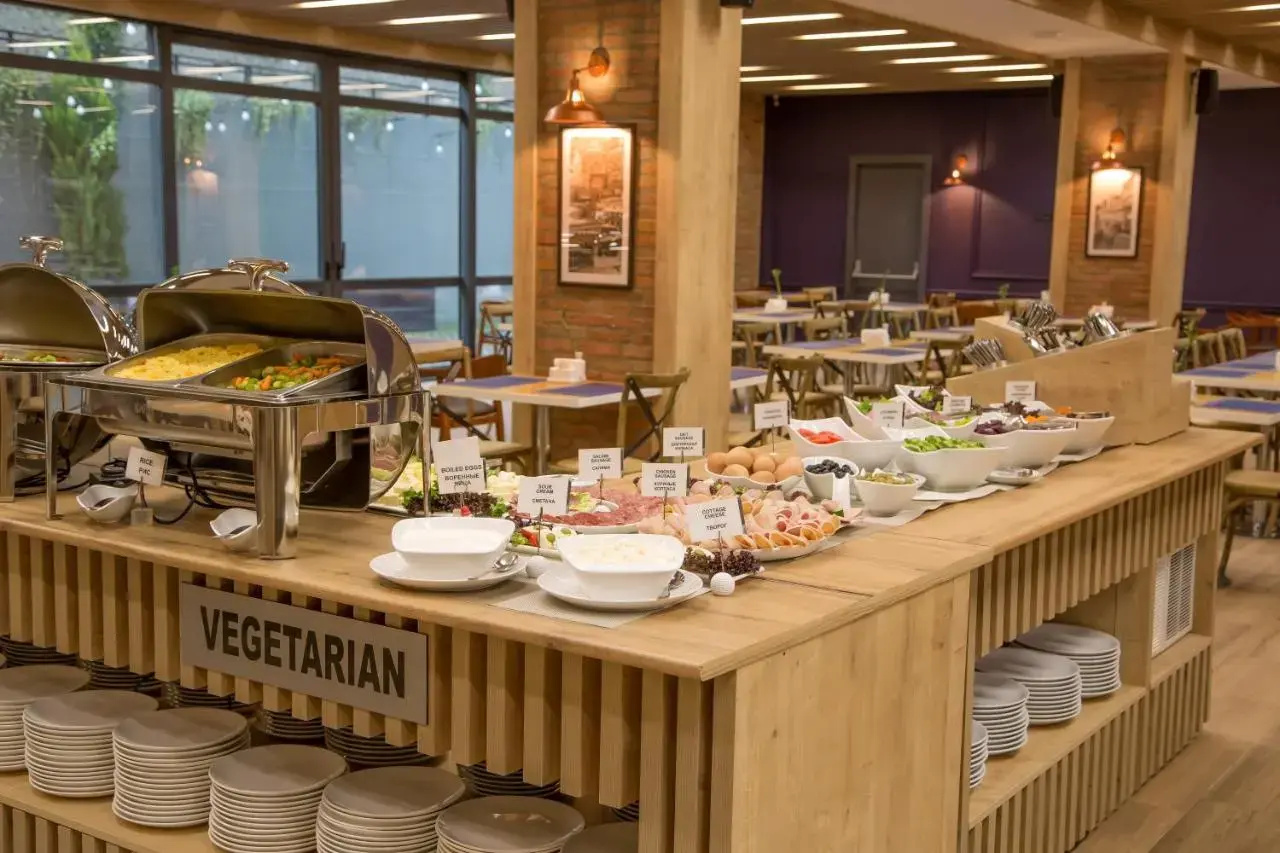 Foto - Iveria Inn Tbilisi