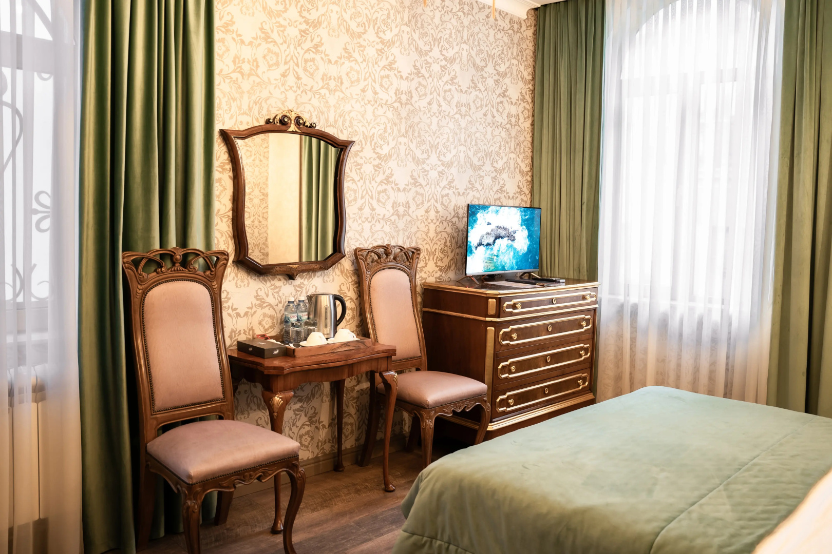 Photo - Wes Inn Palace Hotel