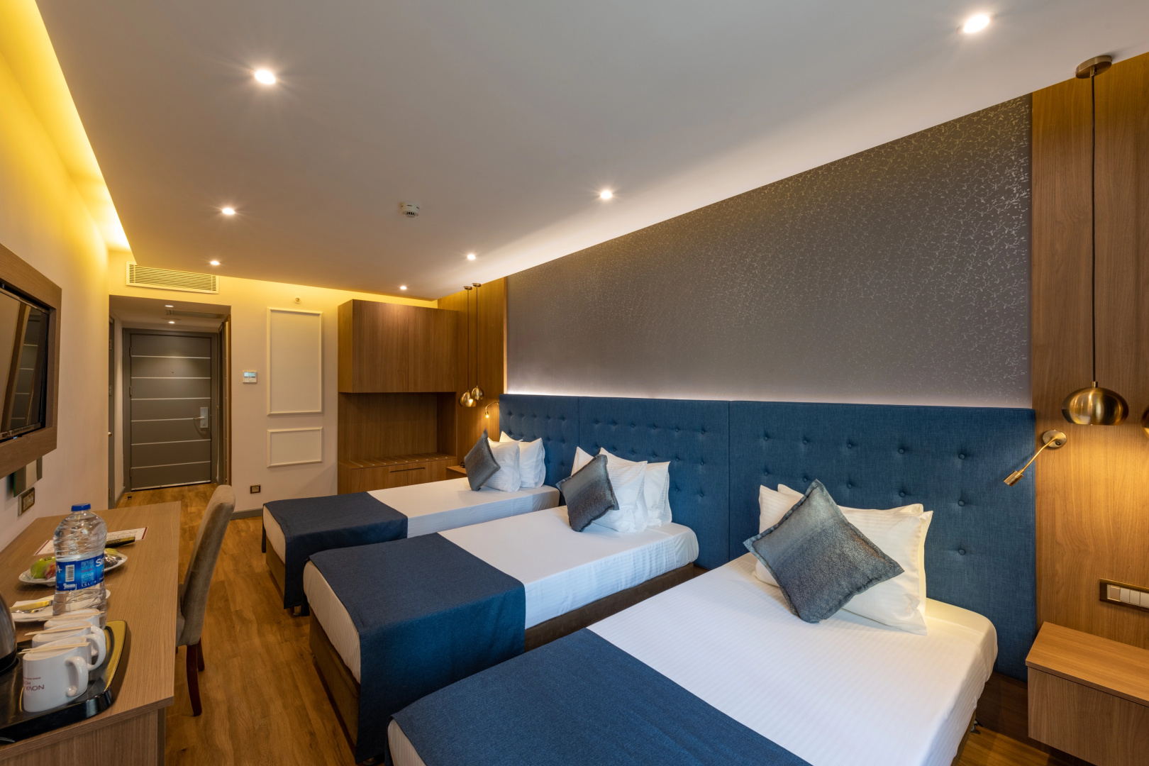Photo - Revia Square Hotel