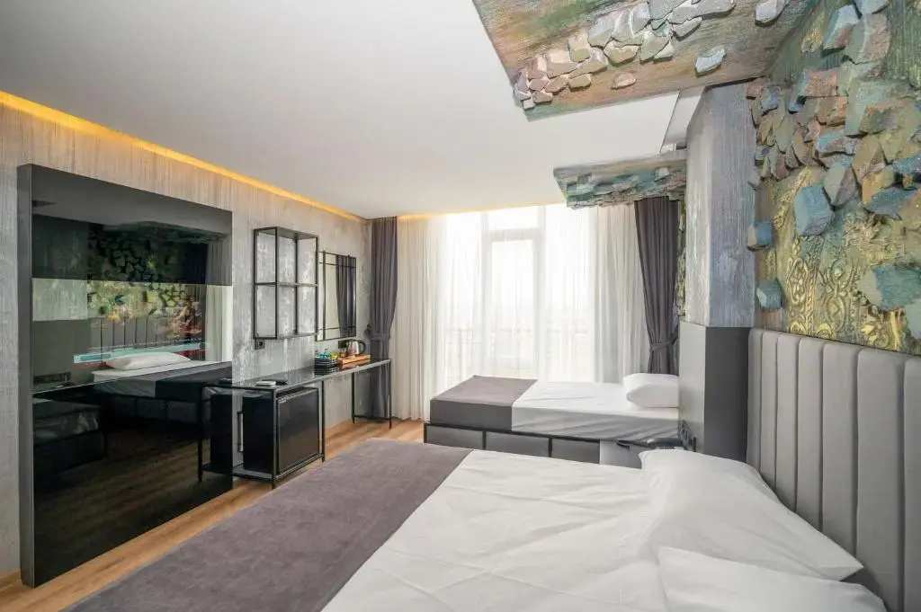 Photo - Continental Airport Hotel