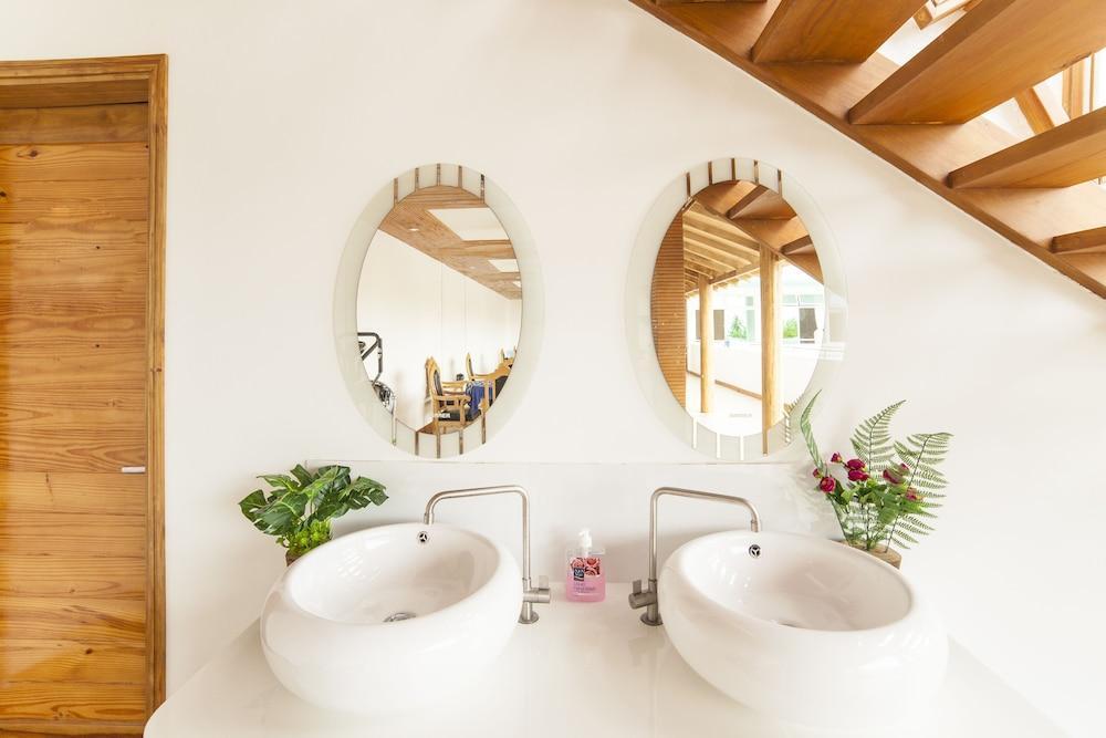 Foto - PERLA Dhangethi