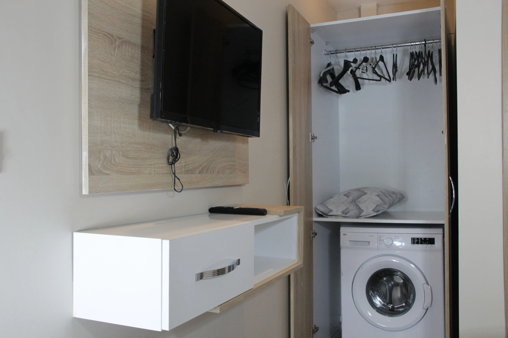 Photo - Solo Suites Hotel