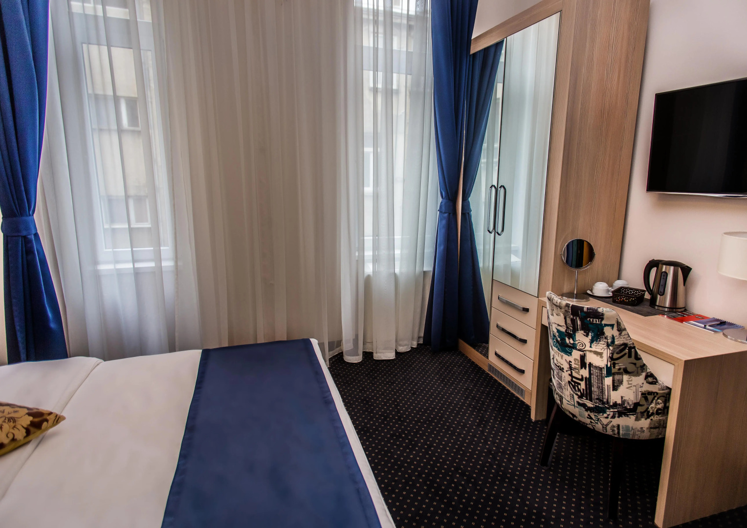 Photo - Five Points Square - City Center