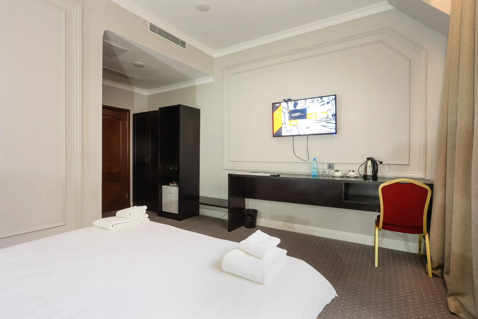 Photo - Grand Opera Hotel