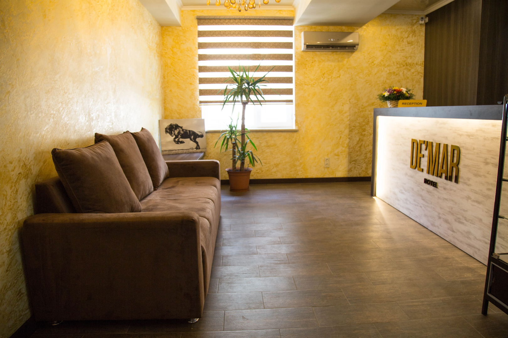 Photo - De'Mar Hotel
