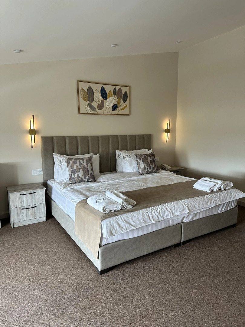 Photo - Emily Grand Palace