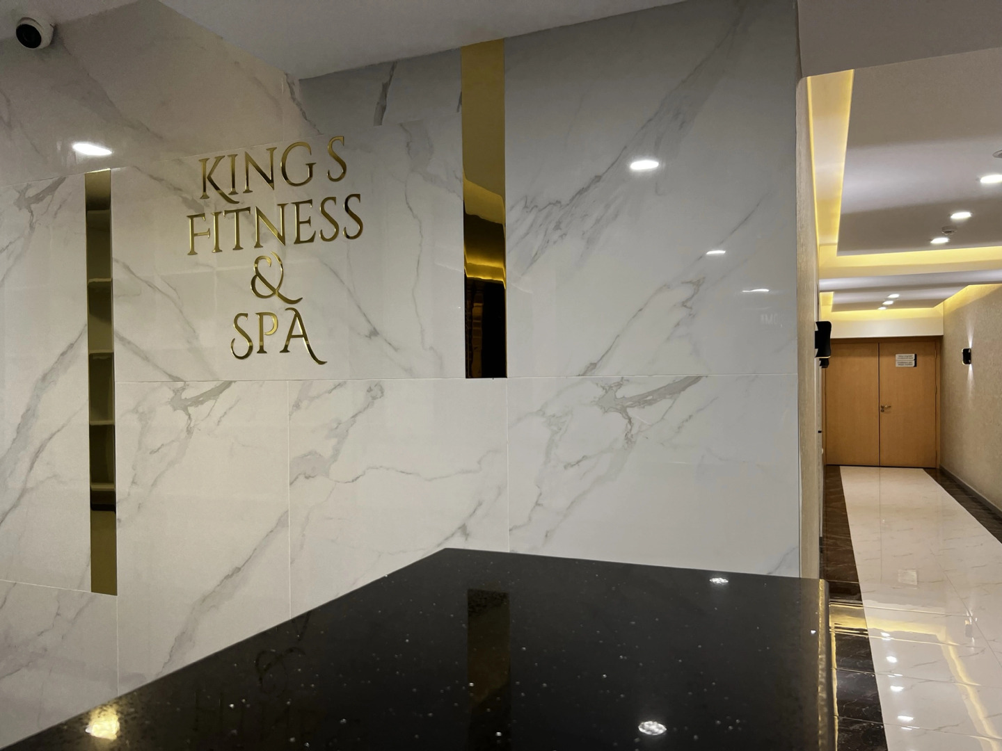 Photo - King Plaza Hotel