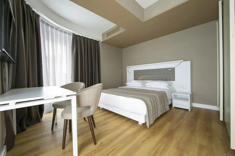 Photo - Alliance Palace Batumi