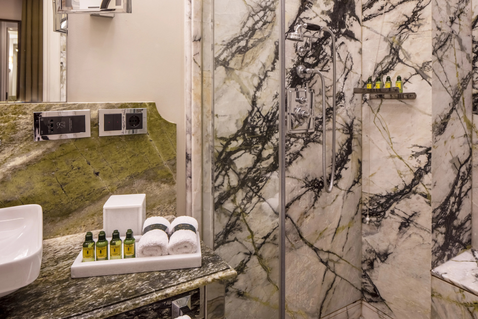 Photo - The Bank Hotel Istanbul, a Member of Design Hotels