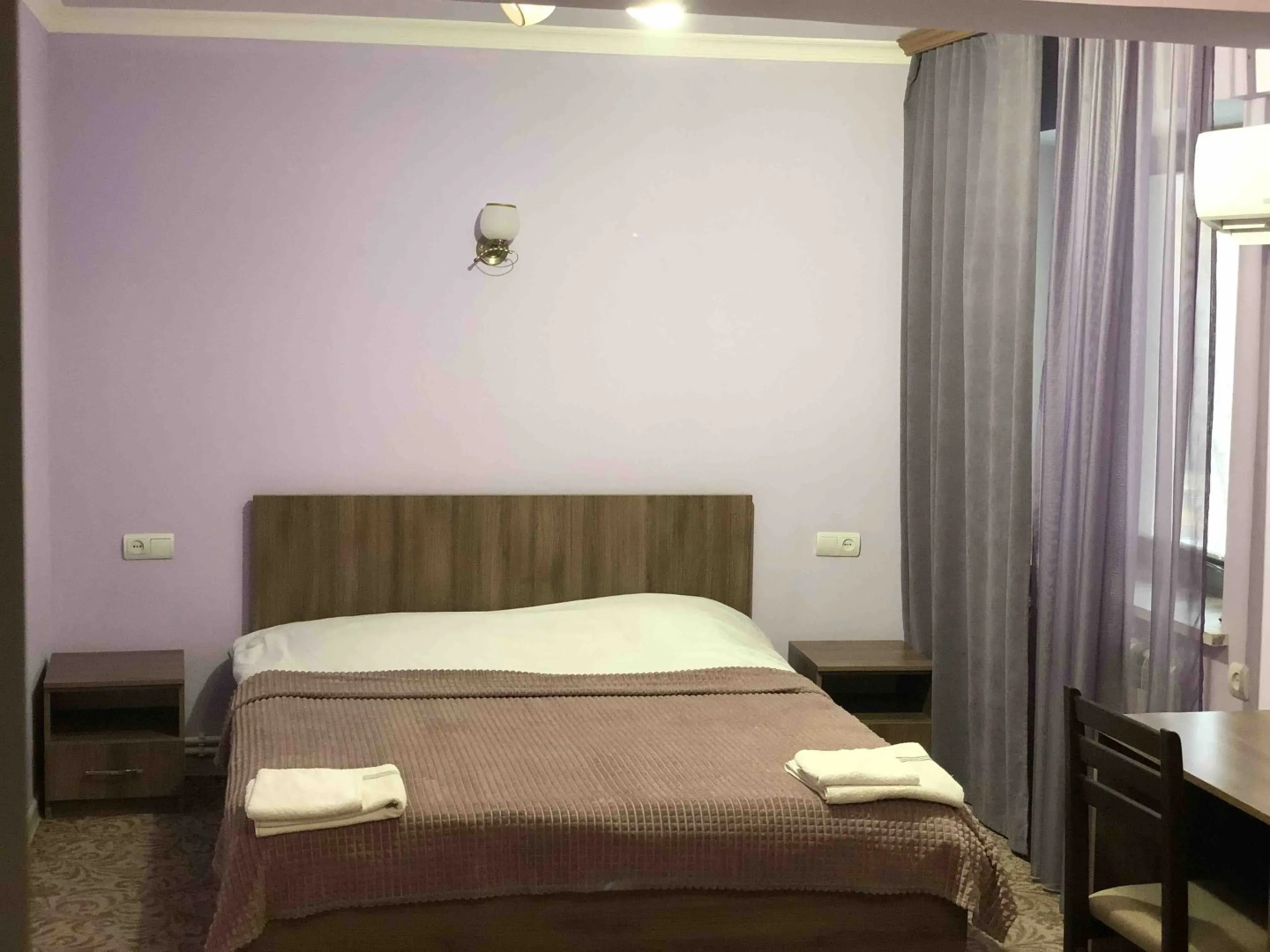 Photo - Hotel International