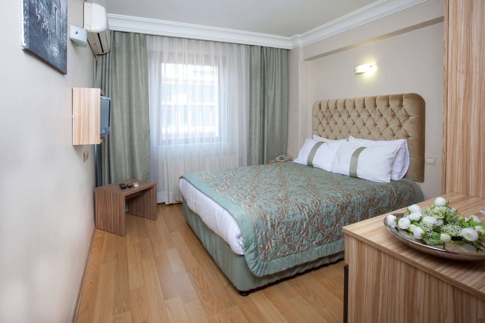 Photo - Grand Ant Hotel