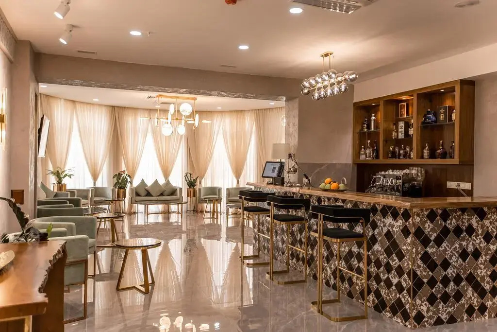 Photo - Krokus Plaza