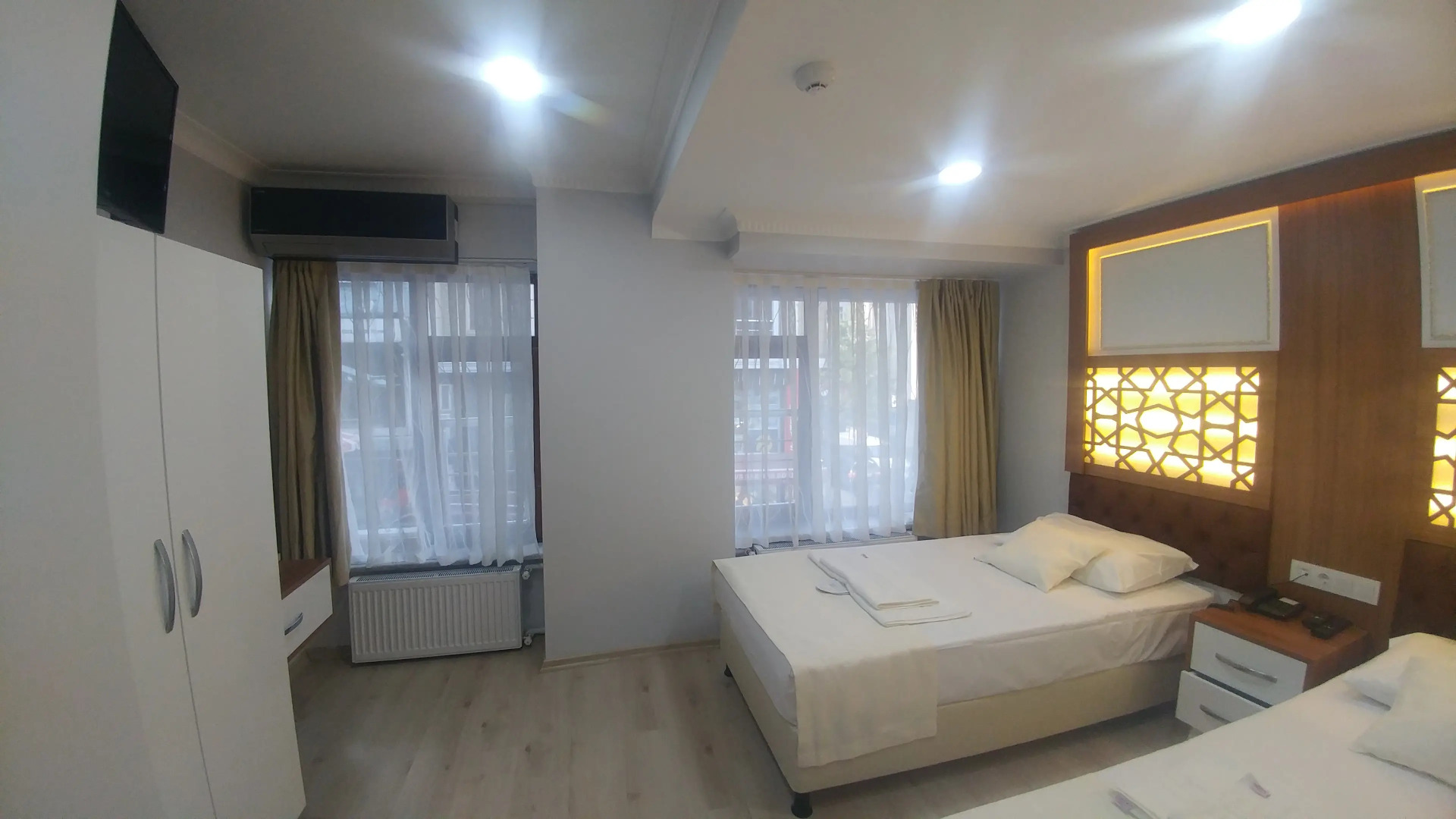 Photo - Grand Liza Hotel