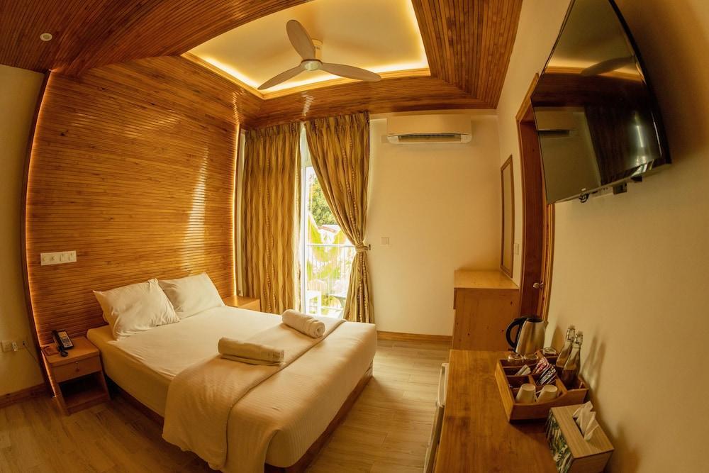 Foto - PERLA Dhangethi