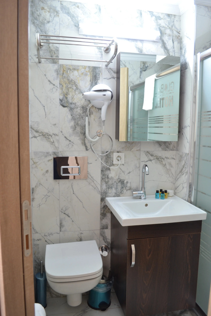 Photo - Global 2022 Hotel