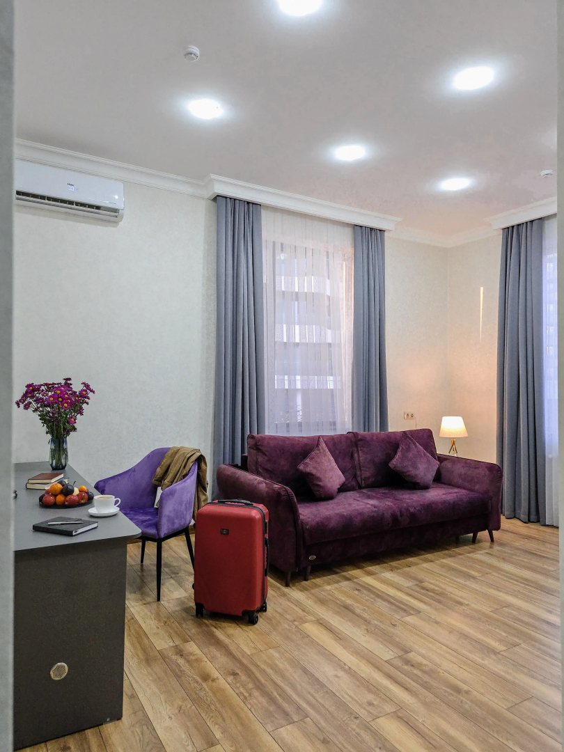 Photo - Parklane Hotel