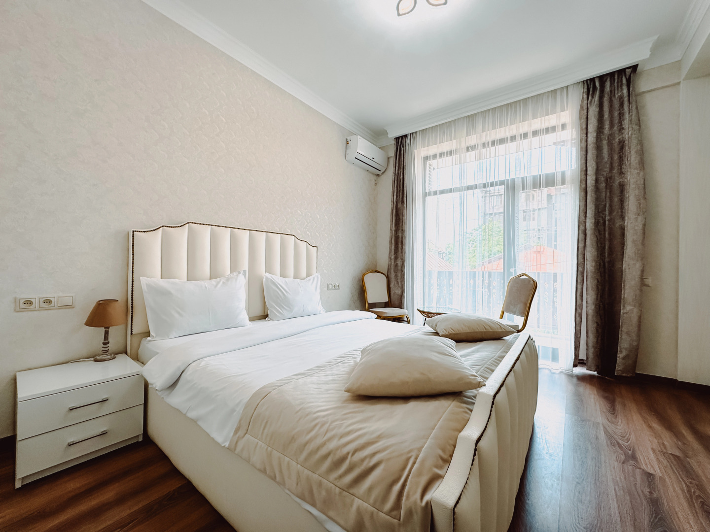 Photo - Armenia Hotel