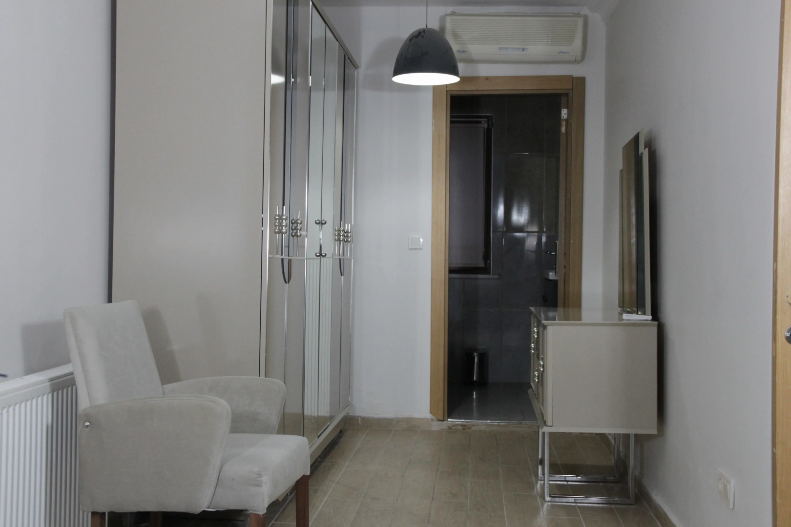 Photo - Solo Suites Hotel