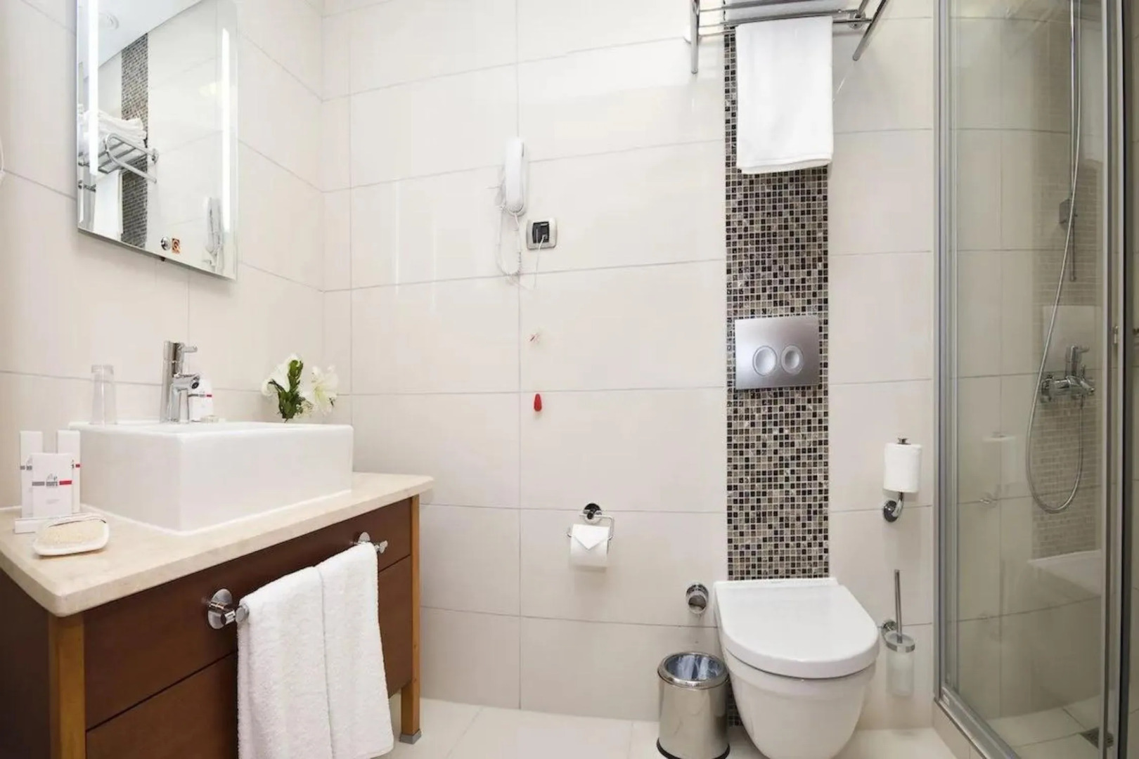 Photo - Innpera Hotel