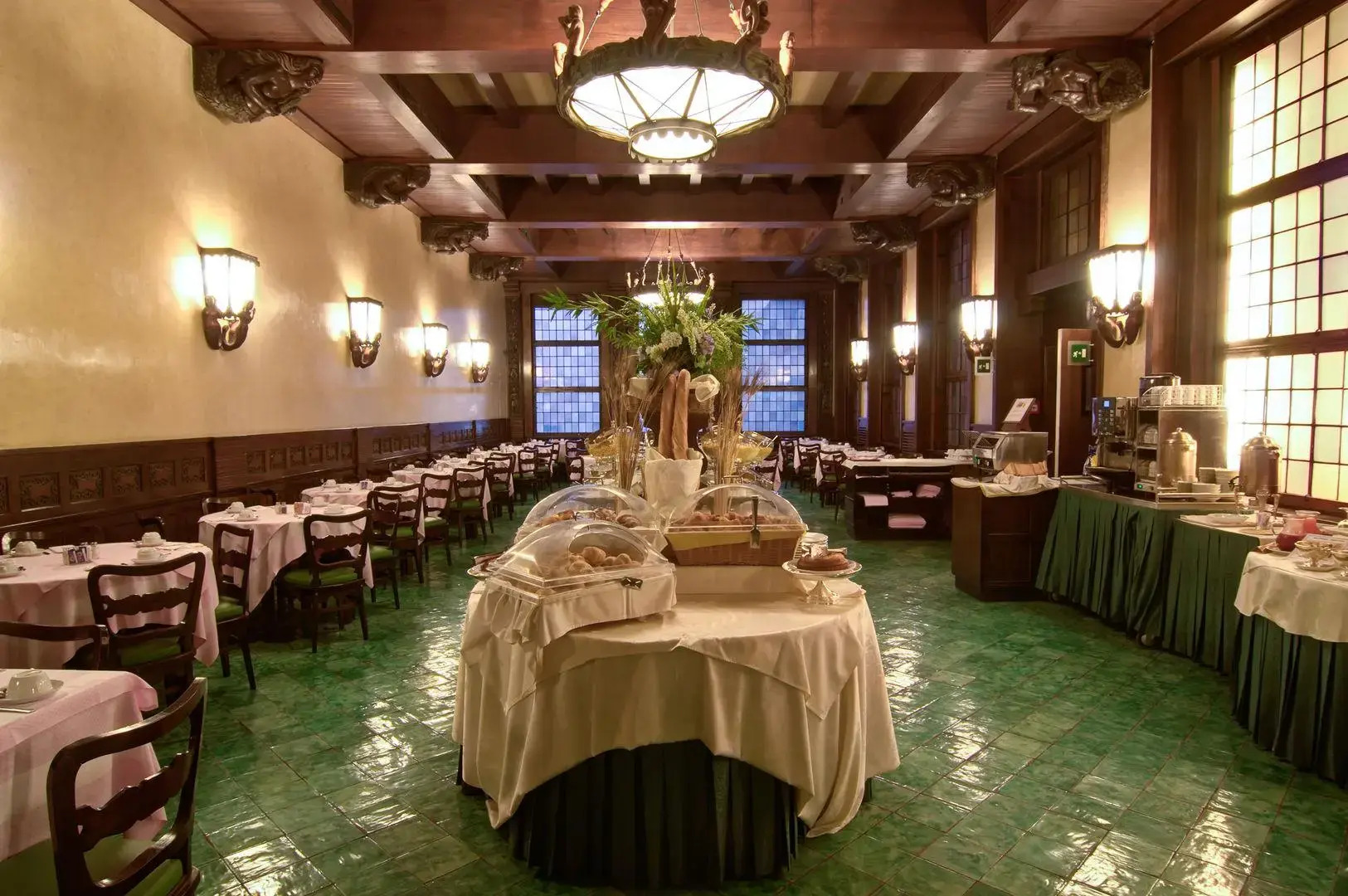 Photo - Bettoja Hotel Mediterraneo