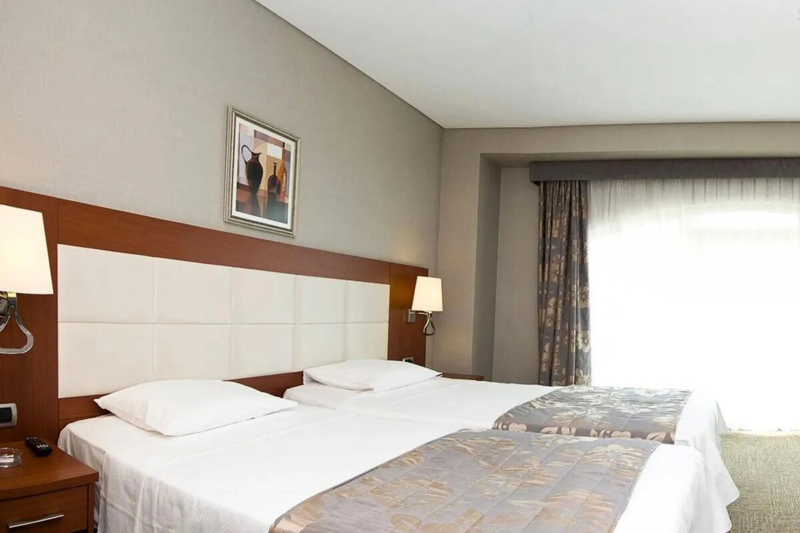 Photo - Innpera Hotel