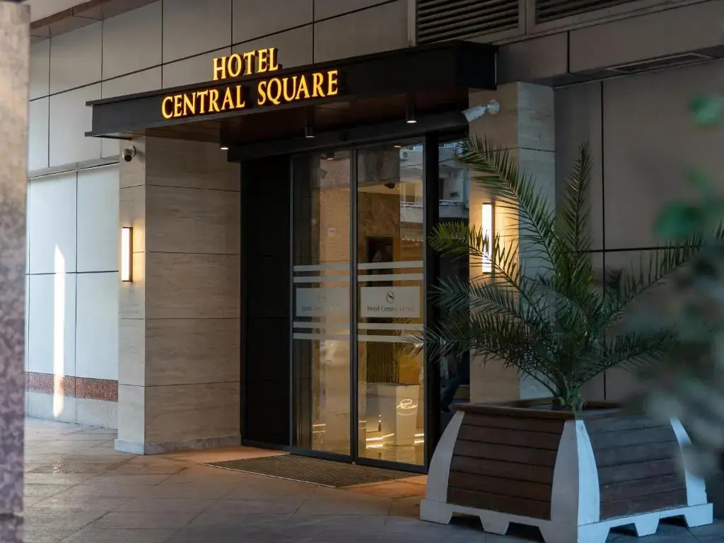 Photo - Central Square Hotel