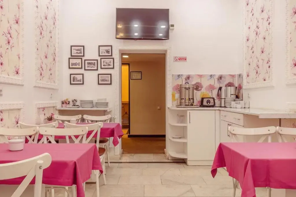 Photo - Deluxe Hotel