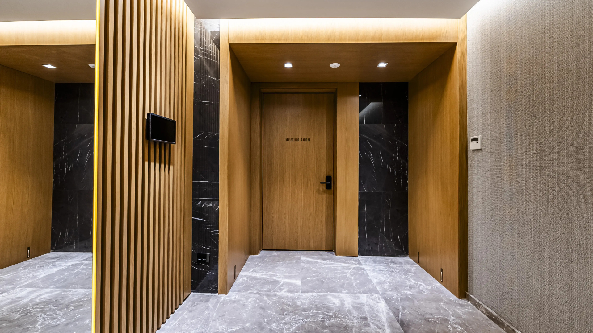 Photo - Lamartine Hotel