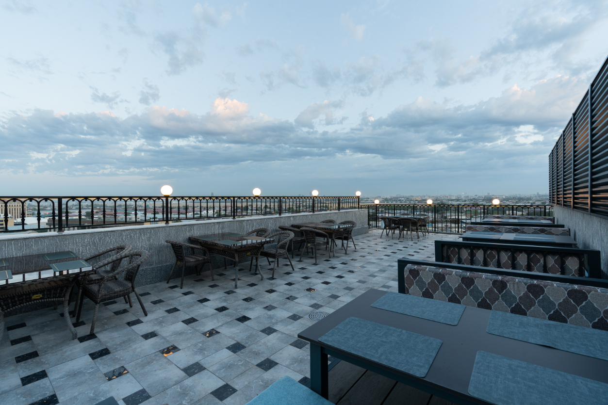 Photo - Shamsan Airport Hotel