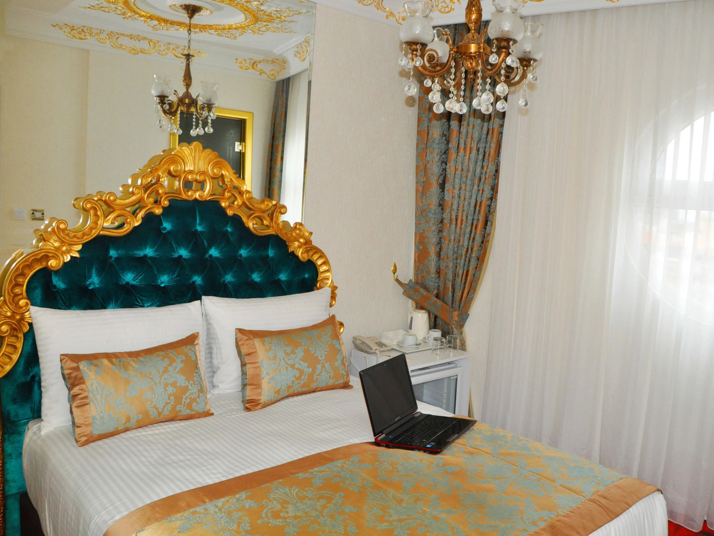 Photo - White Monarch Hotel