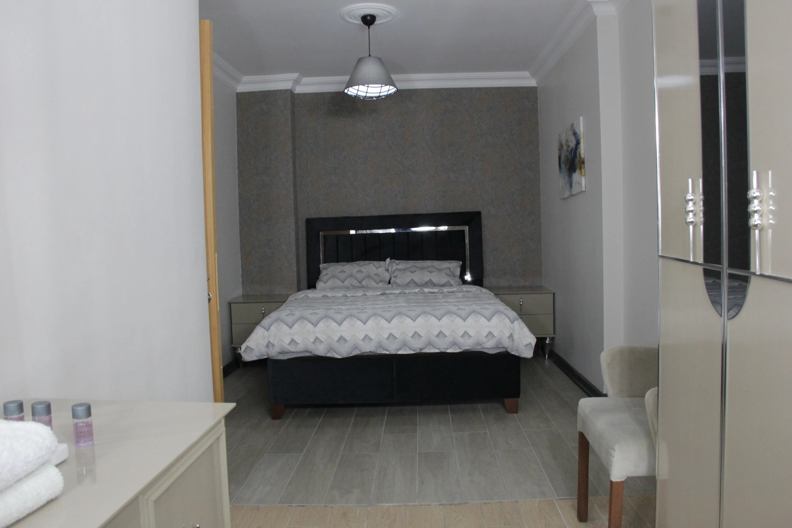 Photo - Solo Suites Hotel