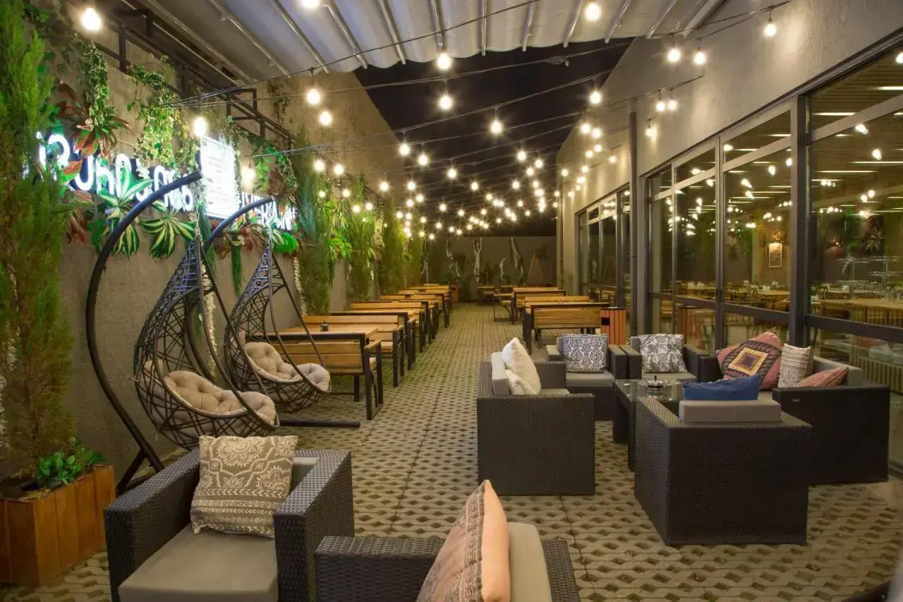 Foto - Iveria Inn Tbilisi