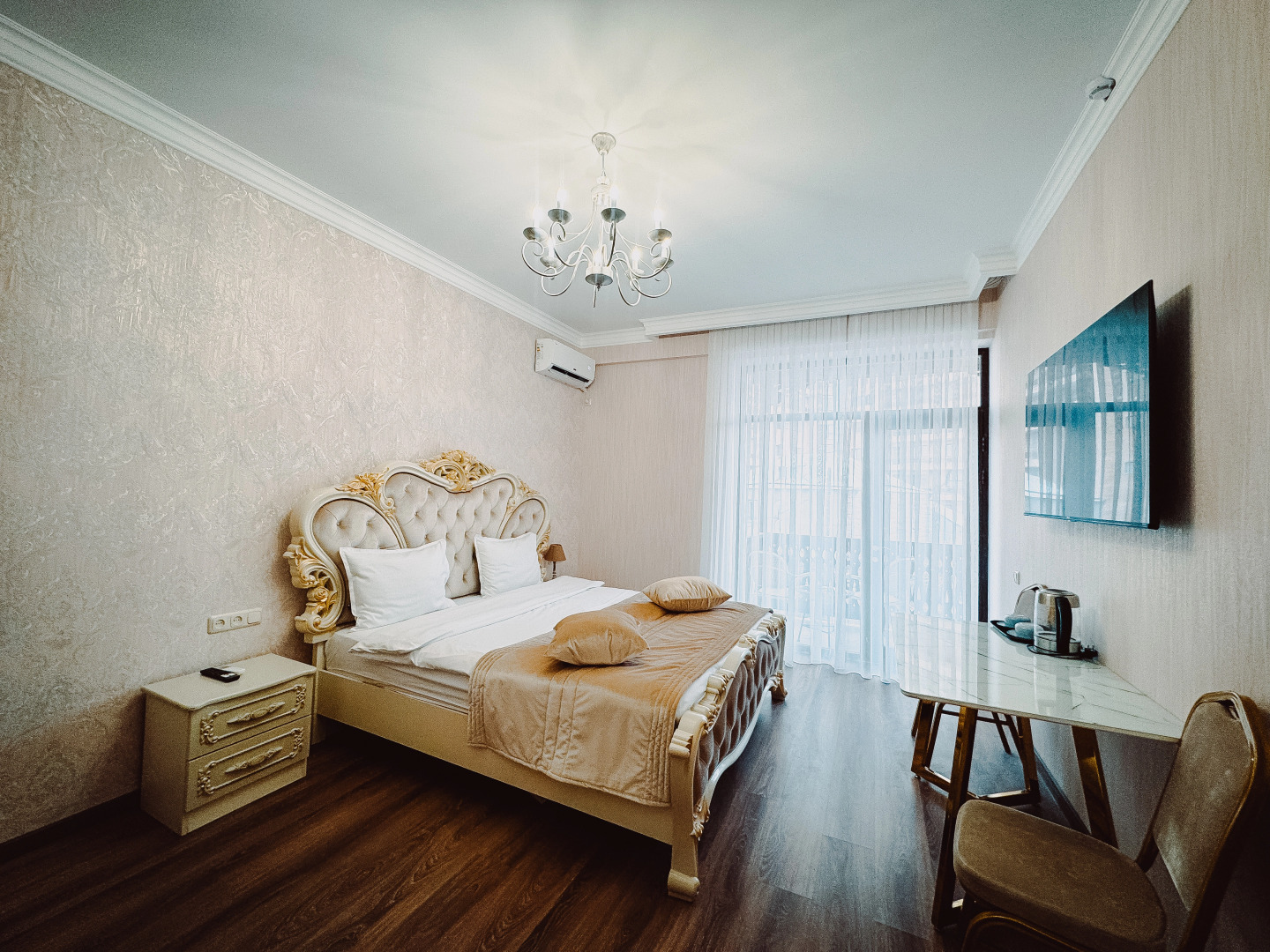 Photo - Armenia Hotel