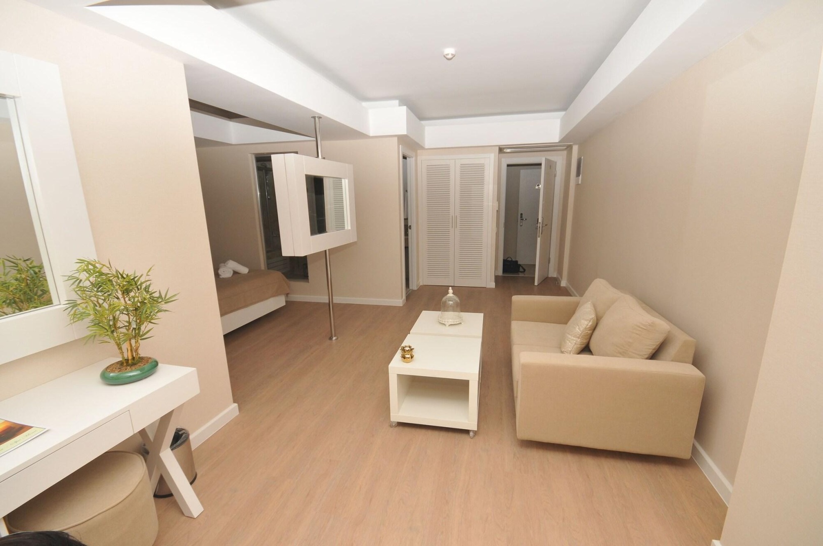 Photo - Alesta Yacht Hotel