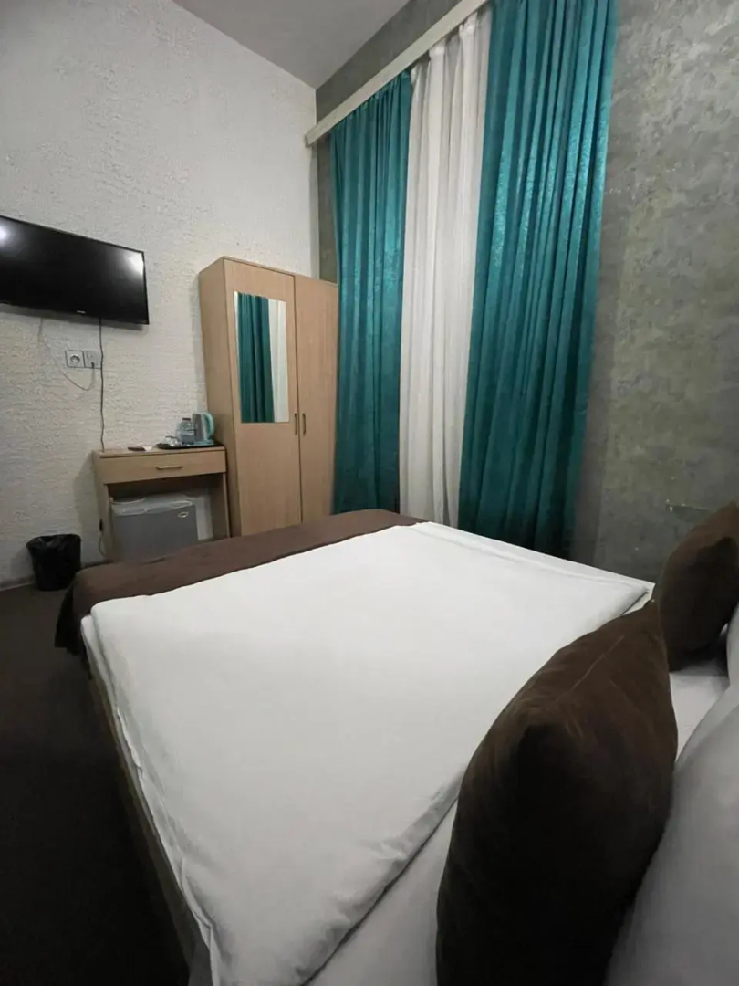 Photo - Best Center Inn Hotel