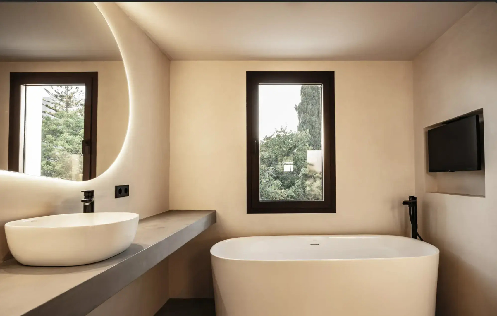 Foto - All About Santa Ana Villa