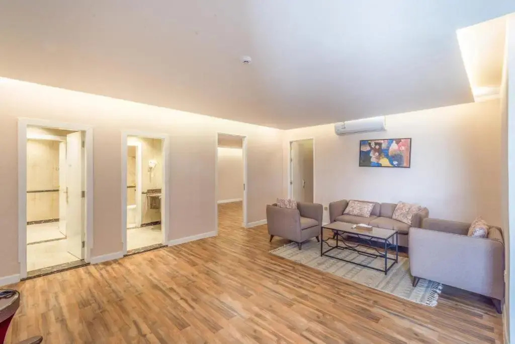 Photo - Seven Gardens Hotel Al Narjis