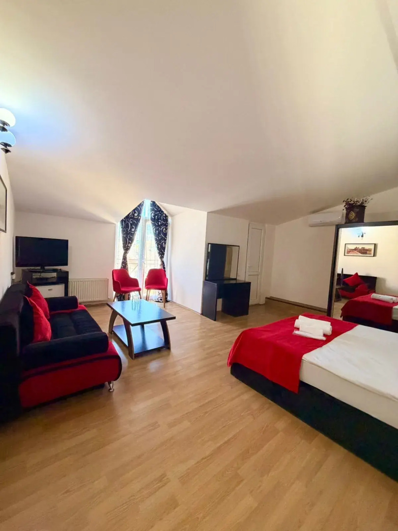 Foto - Qeroli old town