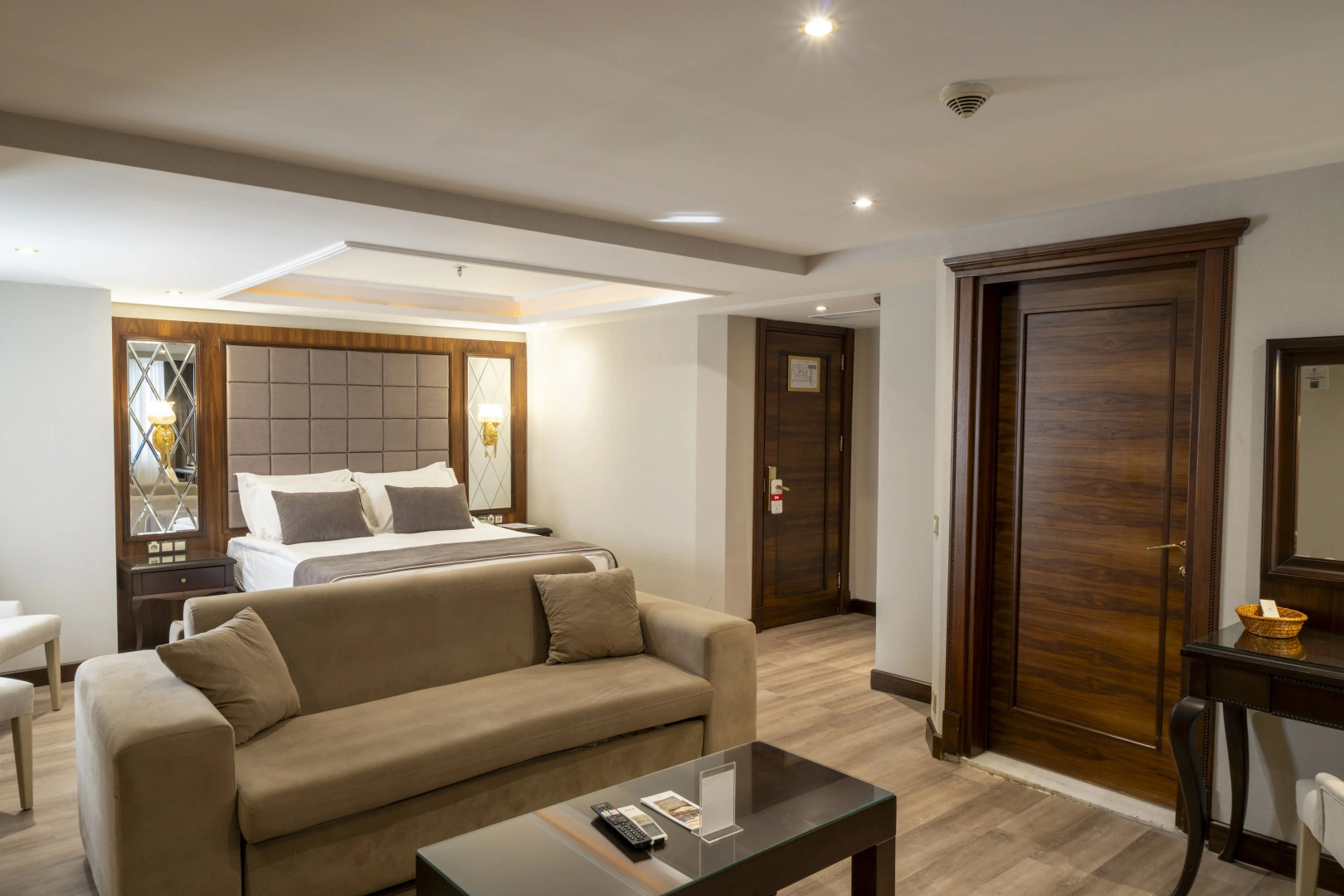 Photo - Amethyst Hotel