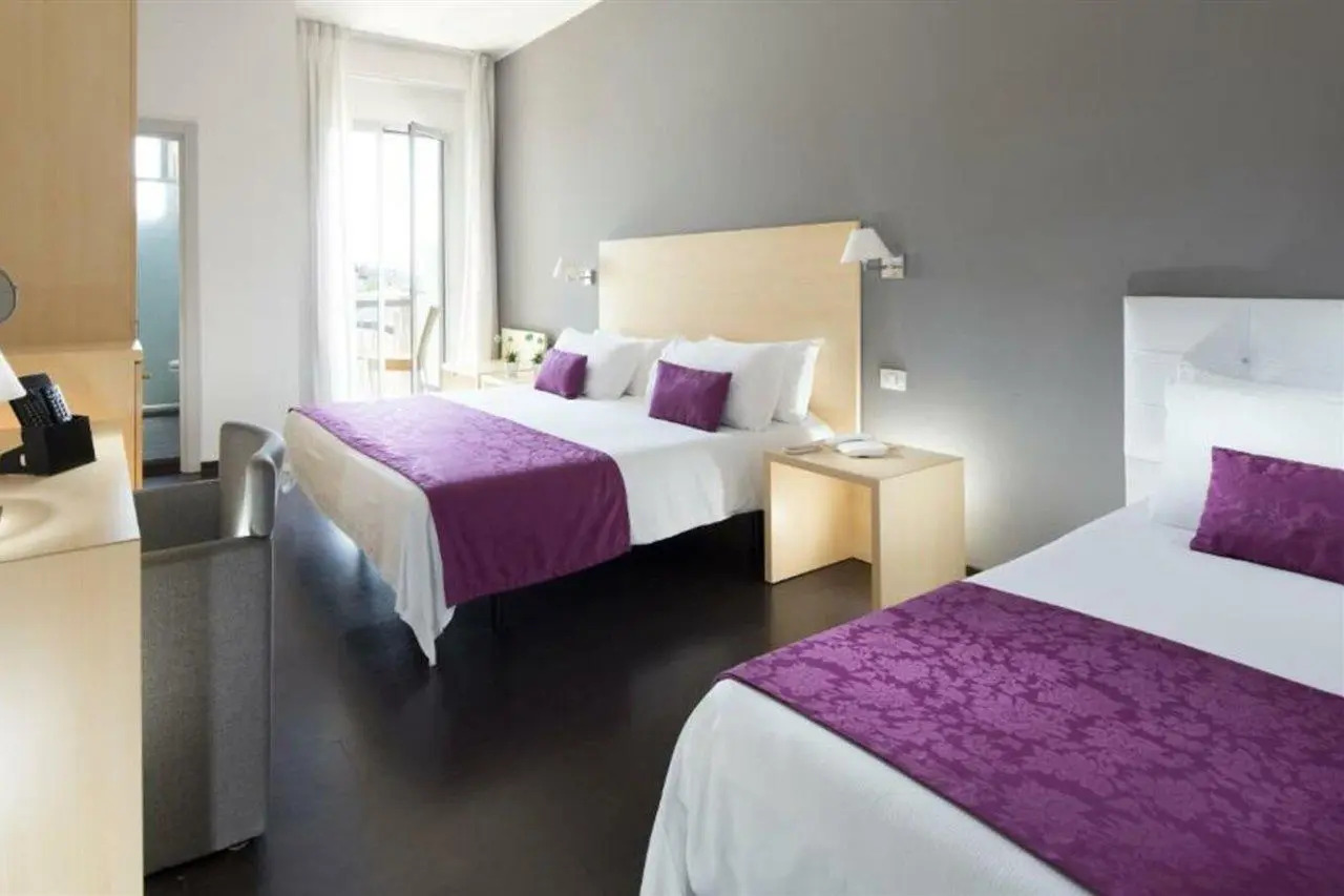 Photo - Club Meeting Hotel