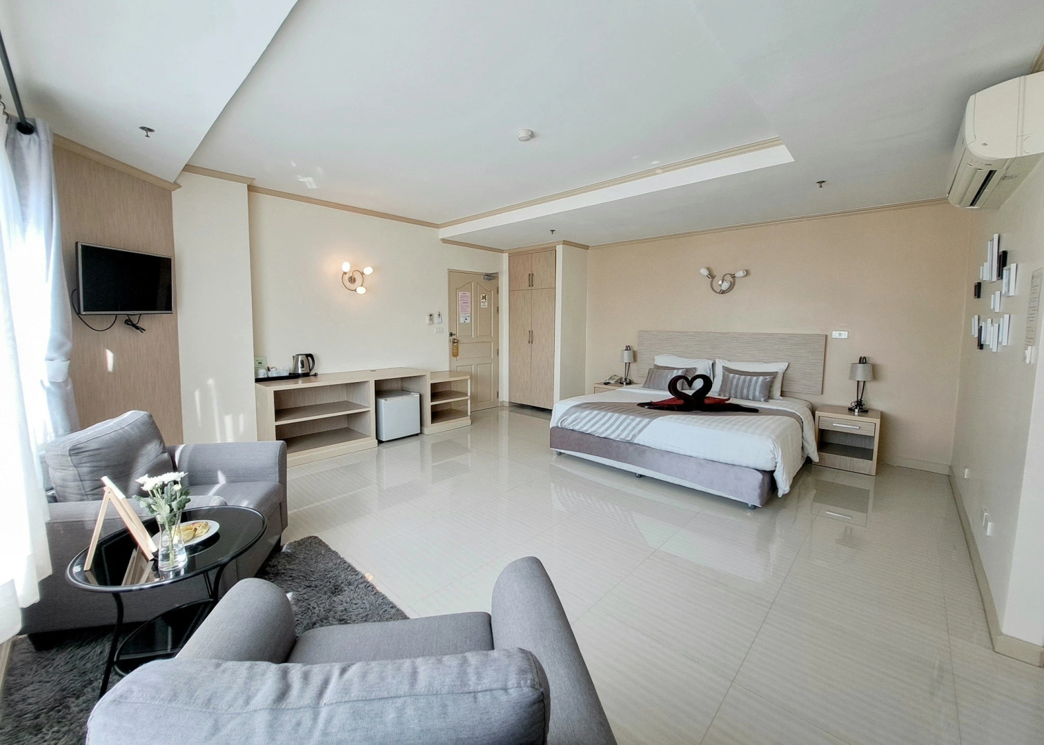 Photo - Thipurai city hotel