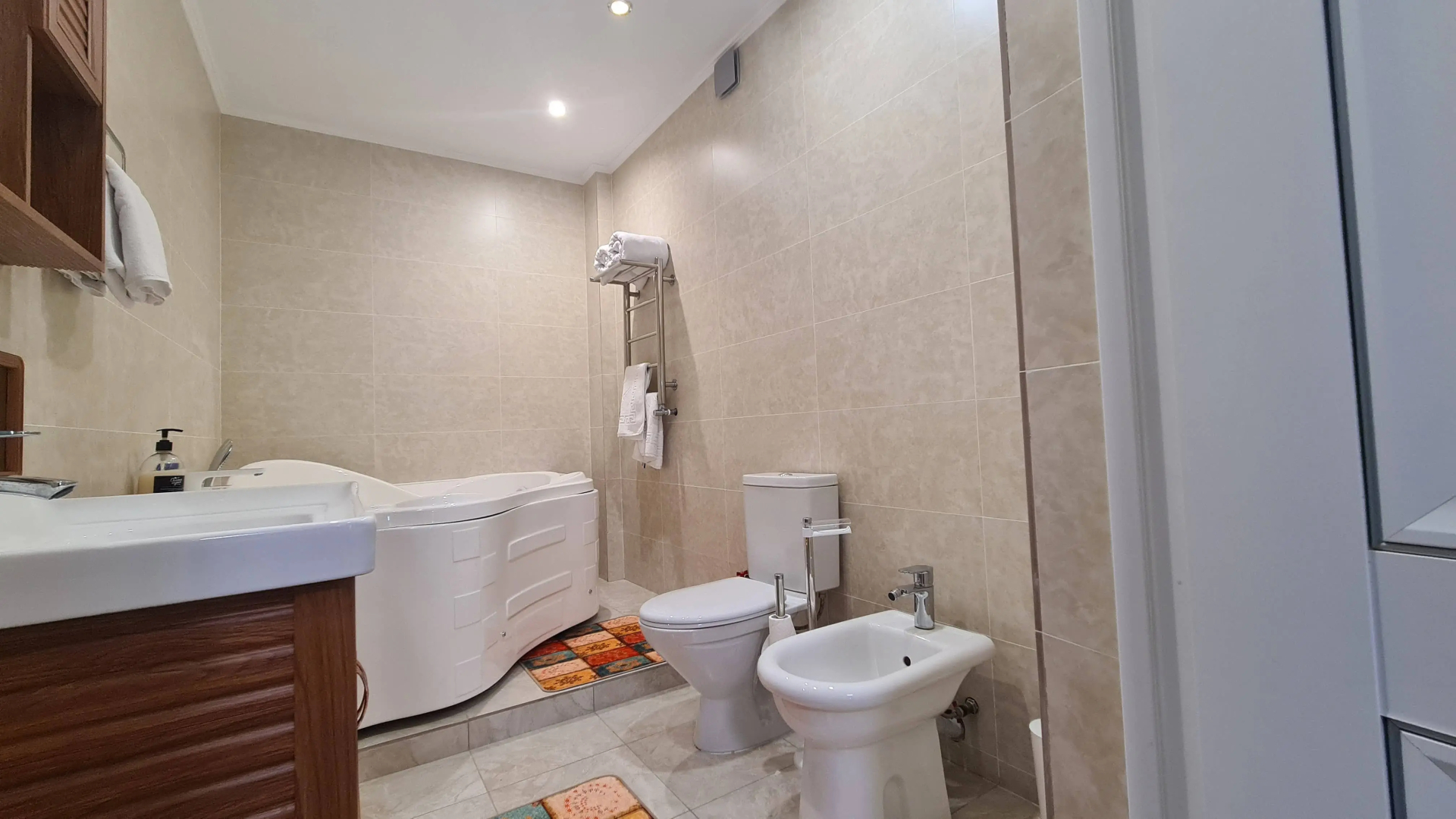 Foto - CryptoHotel.Club