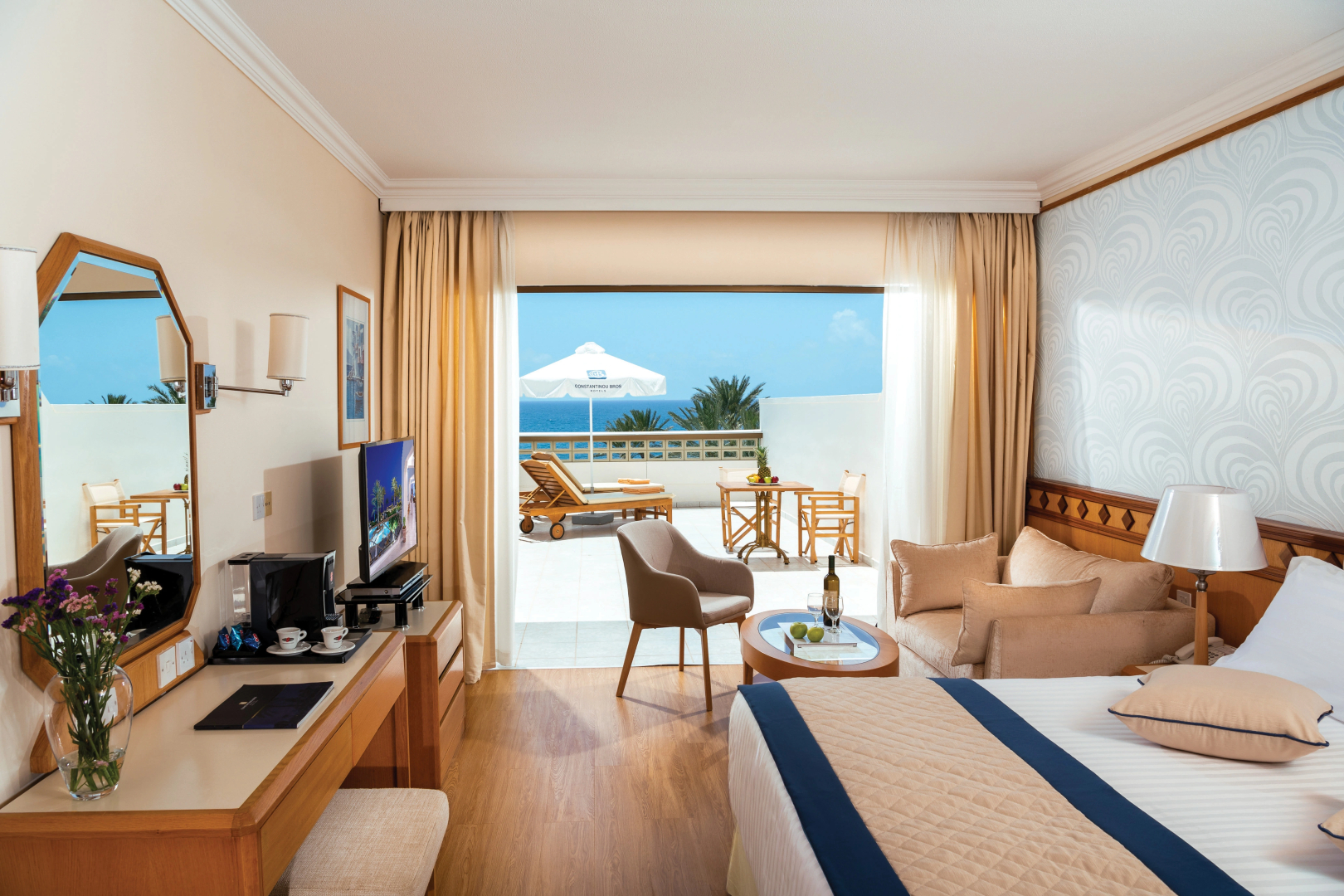 Foto - Constantinou Bros Athena Royal Beach Hotel