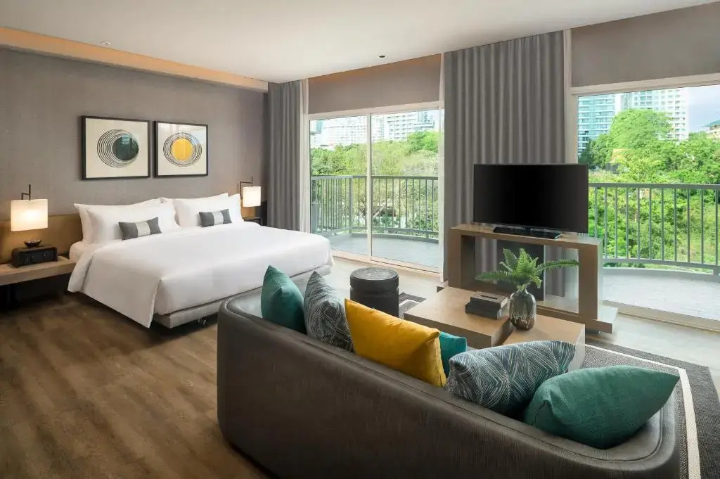 Photo - Cross Pattaya Pratamnak