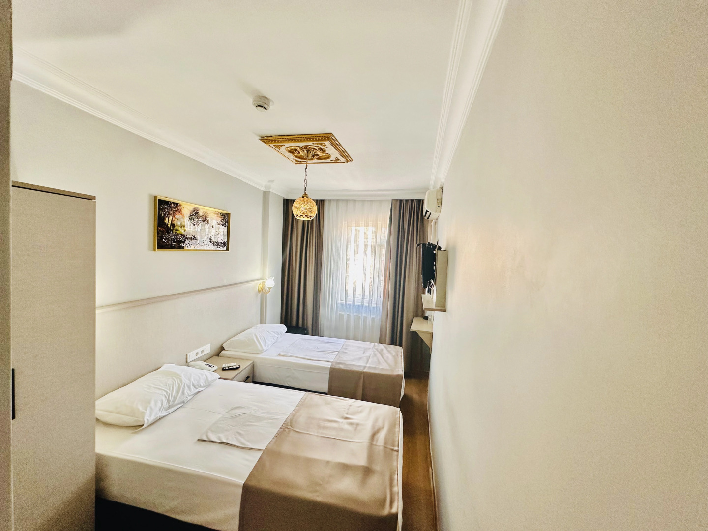 Photo - Crowned Exclusive Hotel