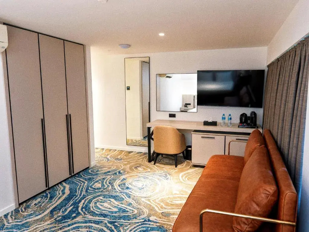 Photo - Central Square Hotel